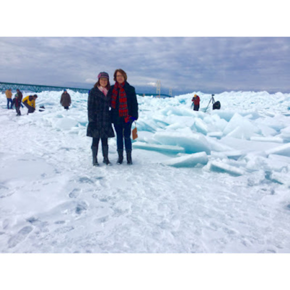 Meet your Posher, Joni - Picture 1 of 1